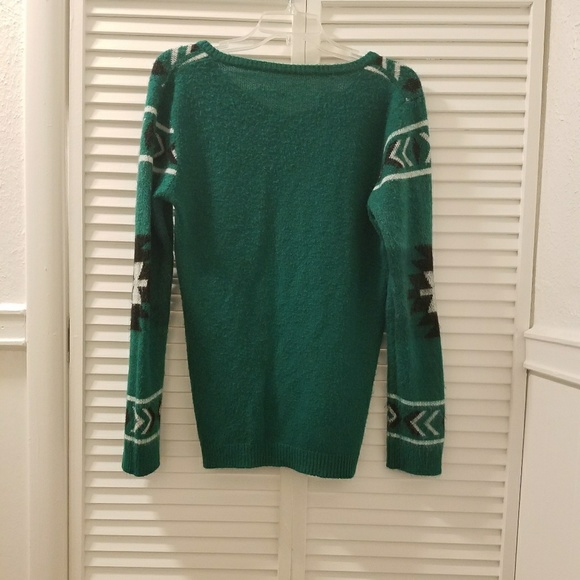 Tribal print sweater - Picture 2 of 2
